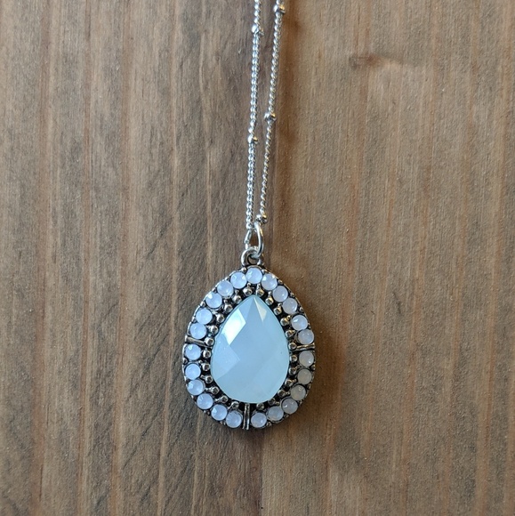 Handmade Light Green and White Pendant Necklace - Picture 5 of 8